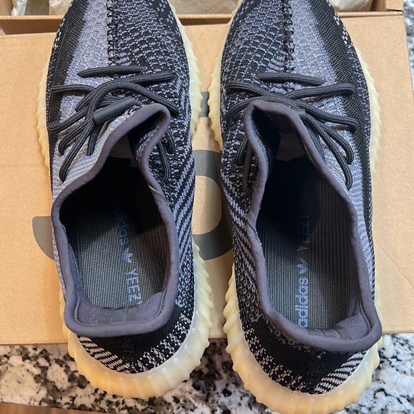 Yeezy Carbons, worn 1 time(inside) eBay guranteed authentication. - Picture 2 of 4